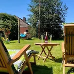Neu! Refugium Friesenhaus Hébergement de vacances Dornum
